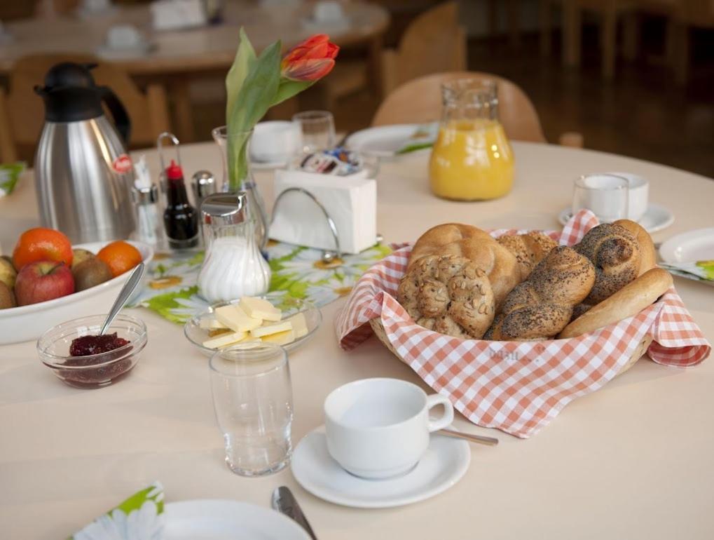 Luise Wehrenfennig & Haus Eva Hotel Bad Goisern Bagian luar foto