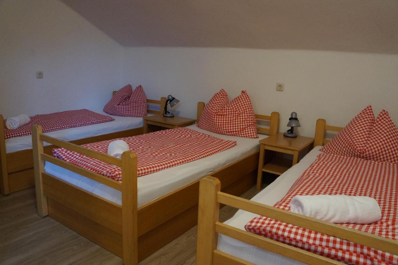 Luise Wehrenfennig & Haus Eva Hotel Bad Goisern Bagian luar foto