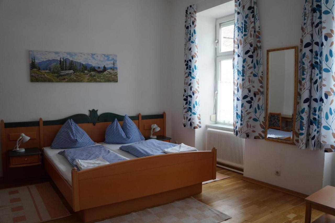 Luise Wehrenfennig & Haus Eva Hotel Bad Goisern Ruang foto